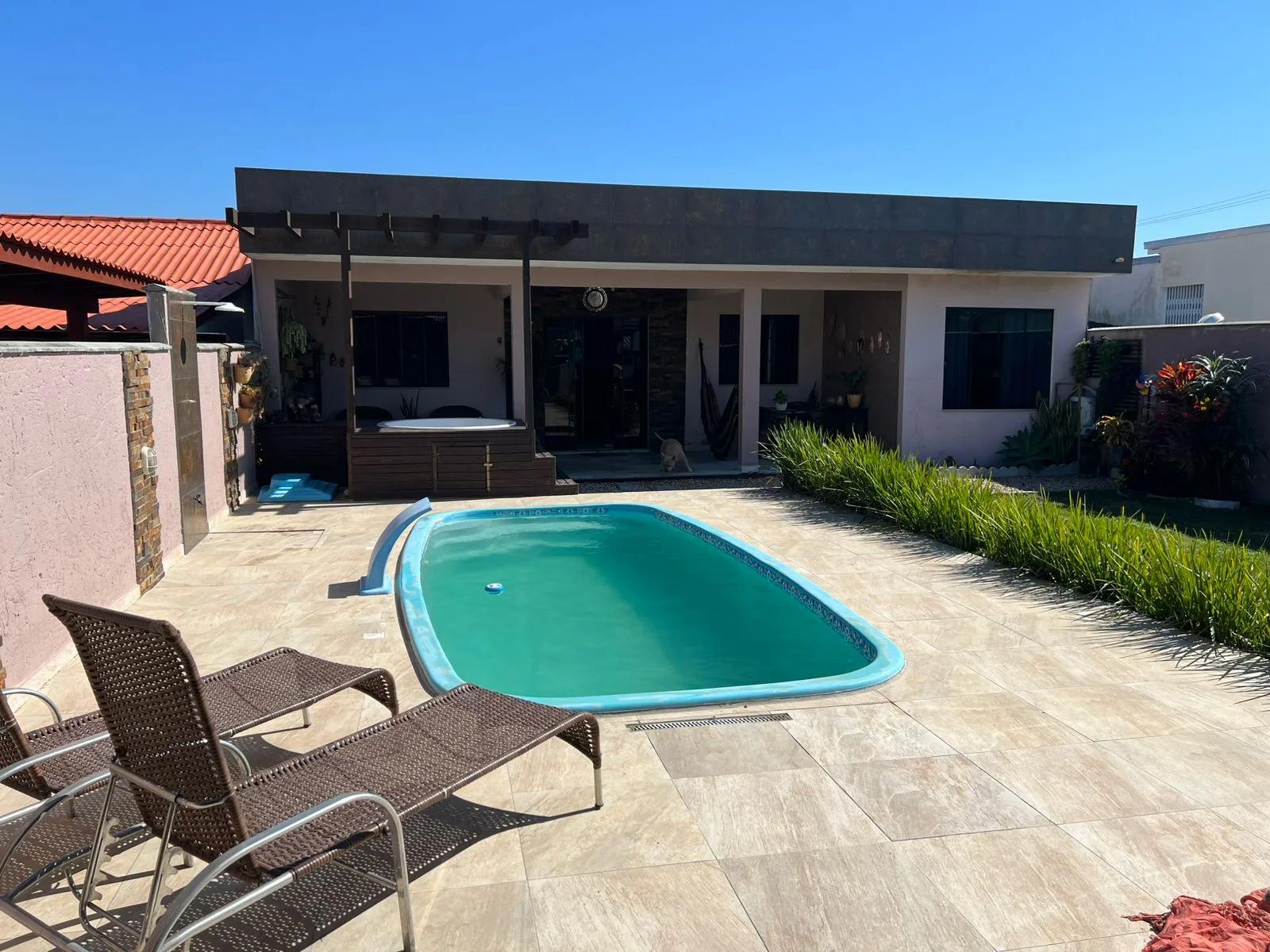 TG107 - Casa com jacuzzi e piscina
